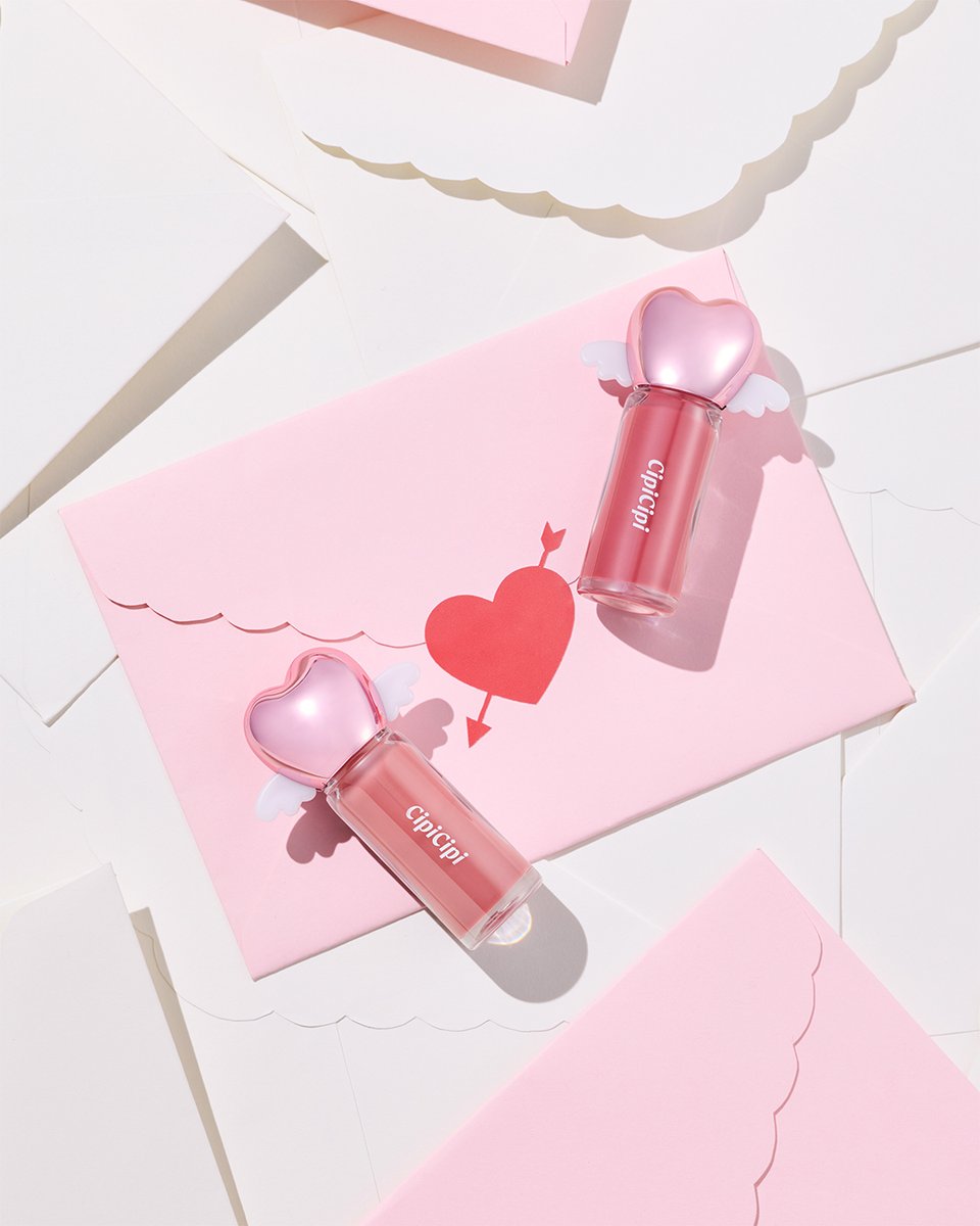 cipicipi_cosme's tweet photo. ⋆✧˖꒰ა𝐶𝑖𝑝𝑖𝐶𝑖𝑝𝑖 9月発売商品໒꒱˖✧⋆

キューピッドから、ときめく新色のお知らせ🏹💌
恋が叶うって噂のハートプランパーグロスから
新定番色&低彩度カラーの限定色が登場𓆩🩷𓆪

♡₊˚ ───────── ˚₊♡

𝑨𝒏𝒈𝒆𝒍 𝑮𝒍𝒐𝒘 𝑷𝒍𝒖𝒎𝒑𝒆𝒓🪽
¥ 1,430 (𝒕𝒂𝒙 𝒊𝒏)

ɴᴇᴡ ᴄᴏʟᴏʀs
𝟎𝟒 𝑆𝑒𝑐𝑟𝑒𝑡 𝑀𝑒𝑠𝑠𝑎𝑔𝑒 💌
甘くやさしく届く　バニラコーラル

𝟎𝟓 𝑅𝑜𝑠𝑒 𝑆𝑖𝑔𝑛𝑎𝑙 🌹
恋のサインみたいな　ローズレッド

ʟɪᴍɪᴛᴇᴅ ᴄᴏʟᴏʀs
𝟏𝟎𝟑 𝑀𝑢𝑡𝑒 𝑅𝑖𝑏𝑏𝑜𝑛 🎀
ほどけるように甘い　ミューテッドピンク

𝟏𝟎𝟒 𝐷𝑢𝑠𝑡𝑦 𝐺𝑟𝑎𝑝𝑒 🍇
透明感を引き寄せる　ダスティモーブ

♡₊˚ ───────── ˚₊♡

⋆✧˖꒰ა9月30日(水)全国発売໒꒱˖✧⋆

✧ロフト ✧プラザ ✧ハンズ
✧アットコスメストア ✧ショップイン
✧アインズ&トルペ ✧イオン
✧マツキヨ ✧公式オンラインショップ(11:00)