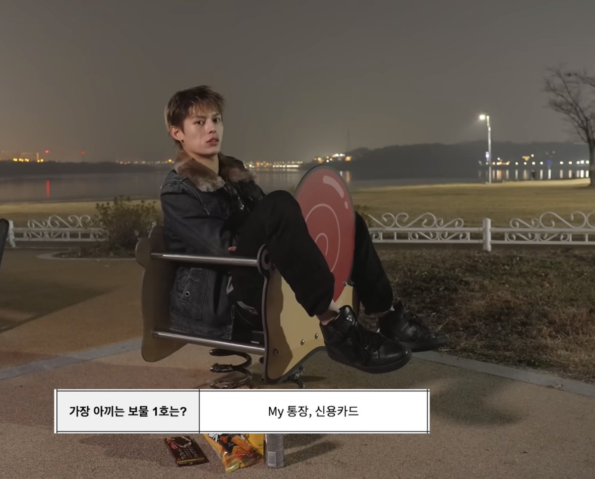 reallyrielly's tweet photo. 나 걍 이분들 답변 차이 수준이 개웃긴것같음 https://t.co/ZzkZusIEb1