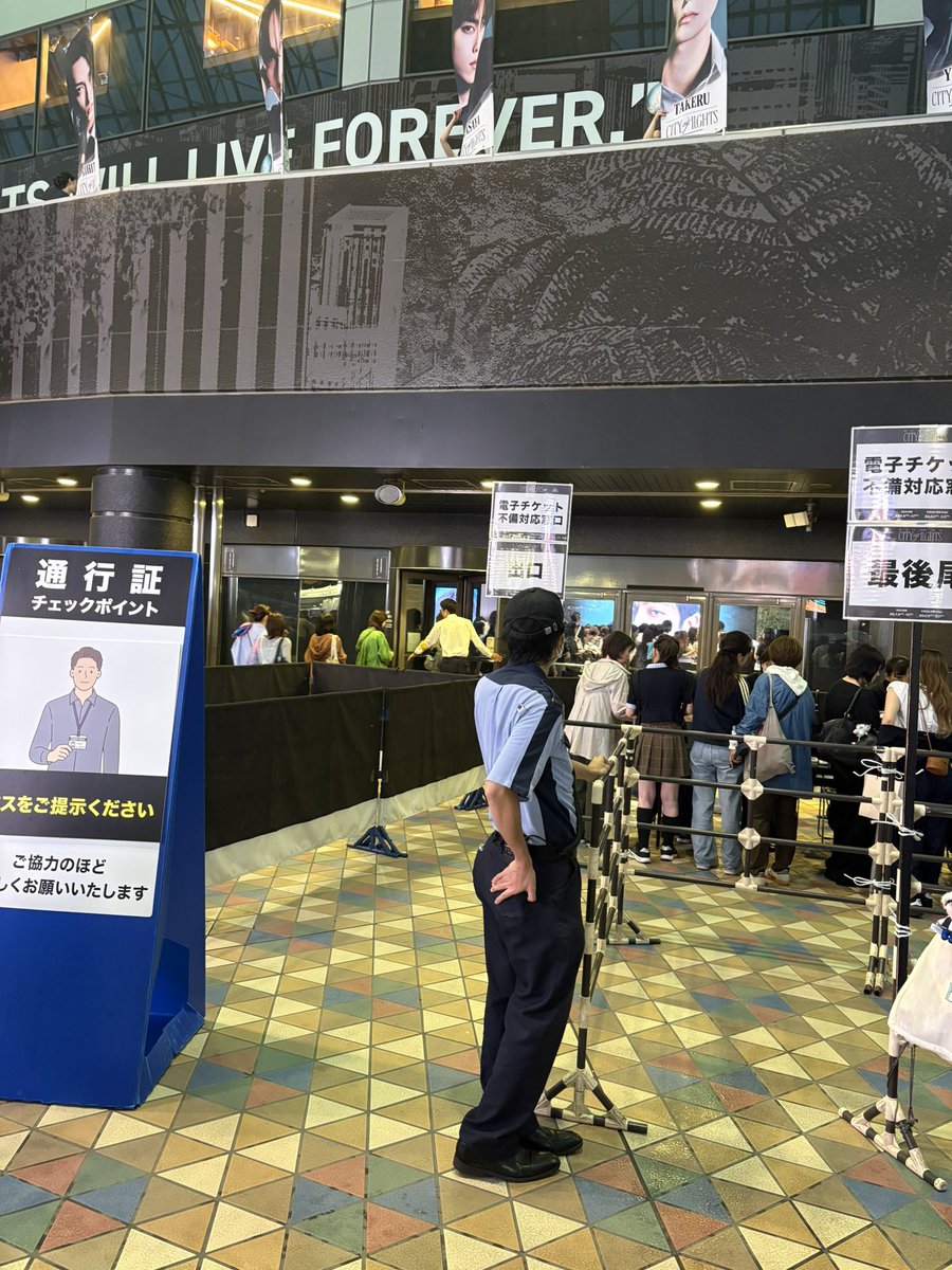 ini_fengfan's tweet photo. @Vj6oDrk このあたりおります https://t.co/QhP3AfiWFA