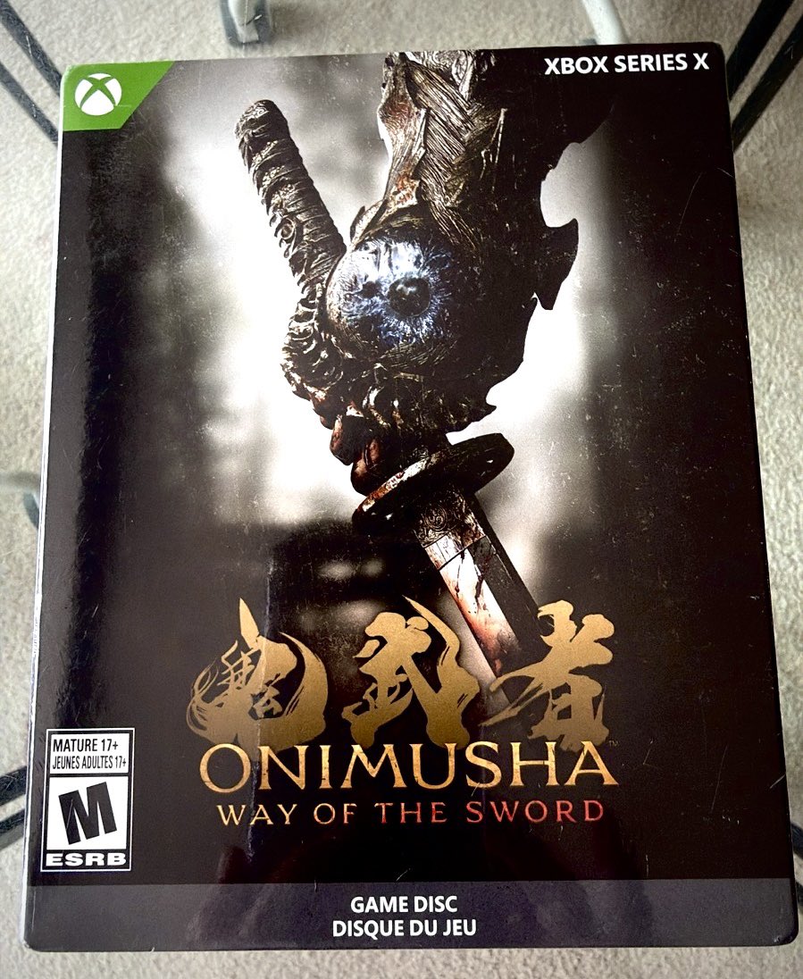 KENJImaruVocal's tweet photo. Xbox鬼武者パケ版が香港に届いた〜帰ったらやる!w パケ版でデジタル版とPC版も無料で頂ける理想のシステムを作ってくれたMSに拍手!👍
Thanks #XBOX for the #Disc2Digital Eco System! Players own both the physical, digital and PC ver by just one disc. Bravo!!✨
#鬼武者 #Onimusha https://t.co/KDU0IqhFKb