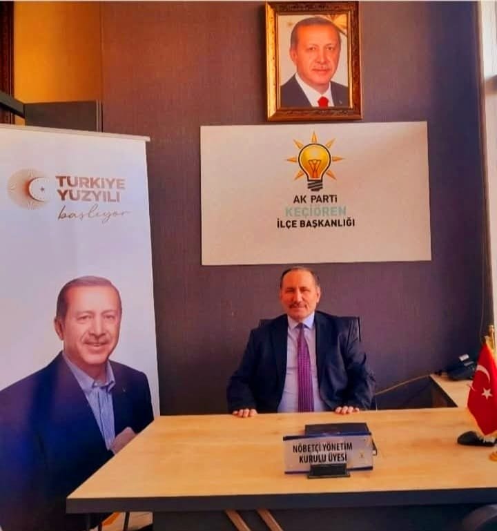 AkKeciorenResmi's tweet photo. İlçe Başkanlığımızda bugünkü nöbetçimiz; Teşkilat Uzmanımız Yılmaz Kaplan

Çayımız taze, ☕️ teşkilatımızın kapısı herkese açık, bekleriz. 😊 

İletişim⬇️ 

AK Parti Keçiören İlçe Başkanlığı
☎️ 0 312 338 21 11 

📍 Şevkat Mahallesi Cumhuriyet Caddesi No: 8/B Keçiören 

@RTErdogan
@hakanhanozcan
@erhansarigol
@AkpartiAnkara
@omerfarukislam