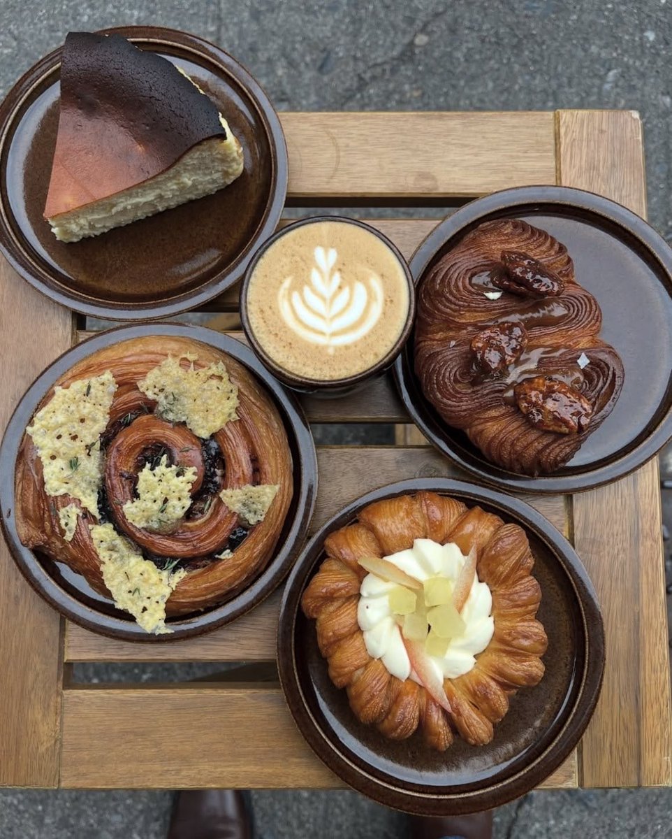 _annnsophie's tweet photo. coffee dates https://t.co/JHOCxjPMk3