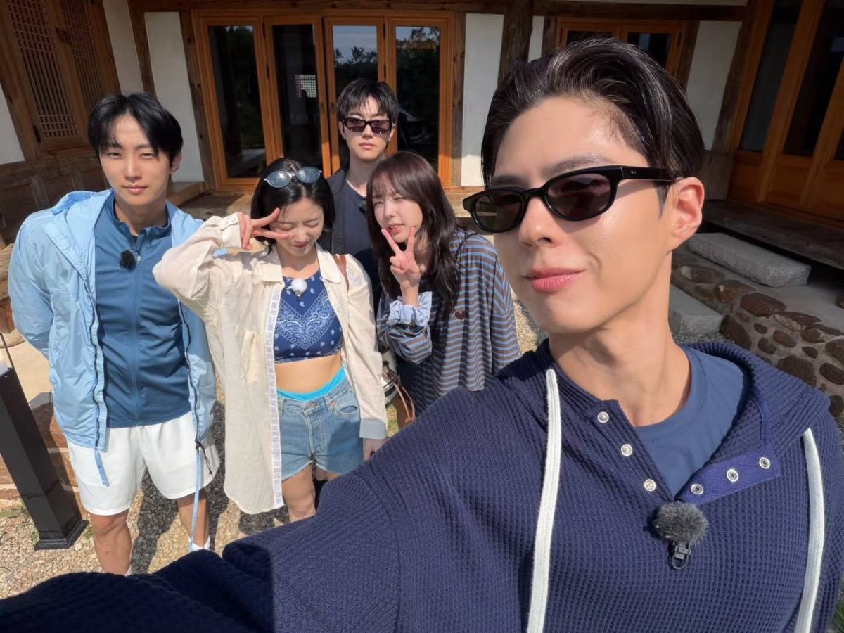 soobeani's tweet photo. forever grateful for the people who make life feel a little lighter and easier simply by being around. ♥︎ https://t.co/pACF7hb4vB