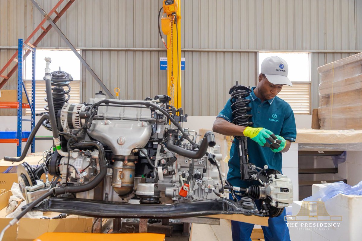 bullettvghana's tweet photo. President John Dramani Mahama has commissioned the expanded Zonda Tec Ghana vehicle assembly facility in Tema, reaffirming Government’s commitment to building a stronger domestic automotive industry anchored on local production.

#BulletTvGh
#ForYouPage
#PresidentMahama
#FYP https://t.co/IJyHJnDl09