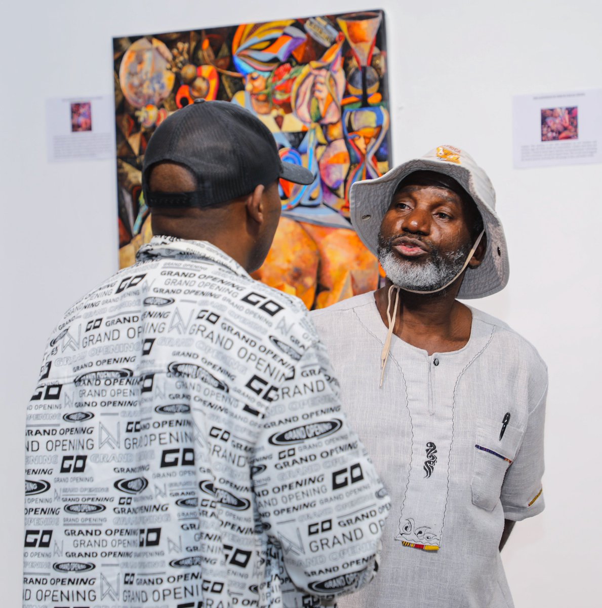 OpondiOugo's tweet photo. Reclaiming Kenyan Contemporary Art Exhibition - Village Market. Visit the rooftop and share the experience. #art #ClimateAction #KenyaCreativesㅤㅤㅤㅤ  @ChumaismStyle @durham_uni @CreationsDendi https://t.co/VhScGC2ZrZ
