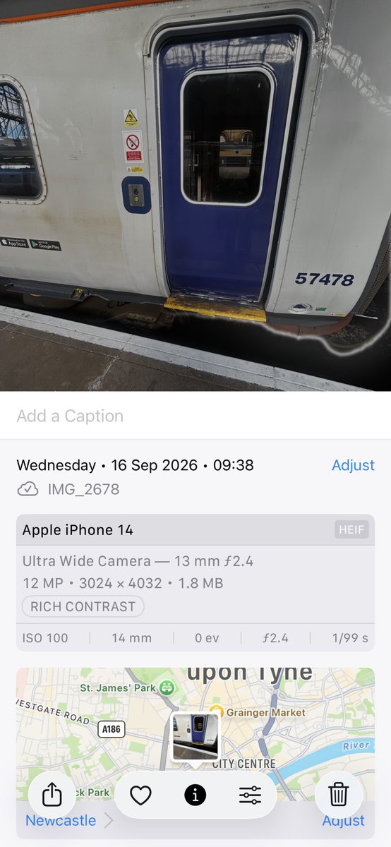 MissyG_23's tweet photo. @northernassist How can a train already be late leaving the 1st station?! When the crew stroll up 5mins before &amp; don’t open the doors until 2mins before it’s due to leave (9:39 for a 9:41 departure!), so everyone on the platform has 2mins to cram on probably doesn’t help 🙄 https://t.co/zNm0BLf0Yc