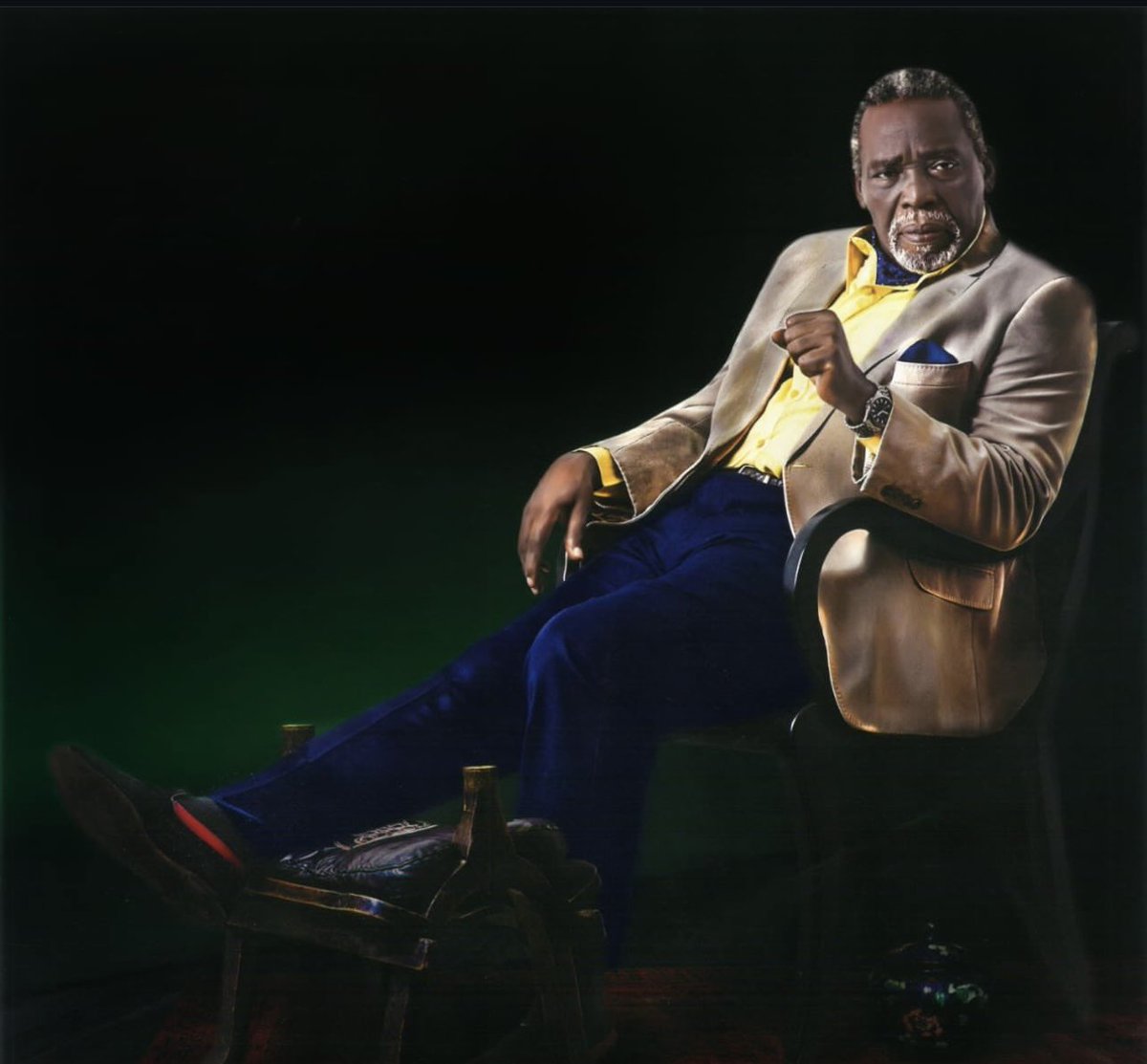Vibe_withus1's tweet photo. Nollywood mourns the loss of veteran actor Olu Jacobs, who has reportedly died at the age of 84
A celebrated figure whose career spanned decades, Olu Jacobs left an unforgettable mark on Nigerian cinema with countless memorable performances.
Rest in peace, Olu Jacobs. https://t.co/ao7pomfAYM