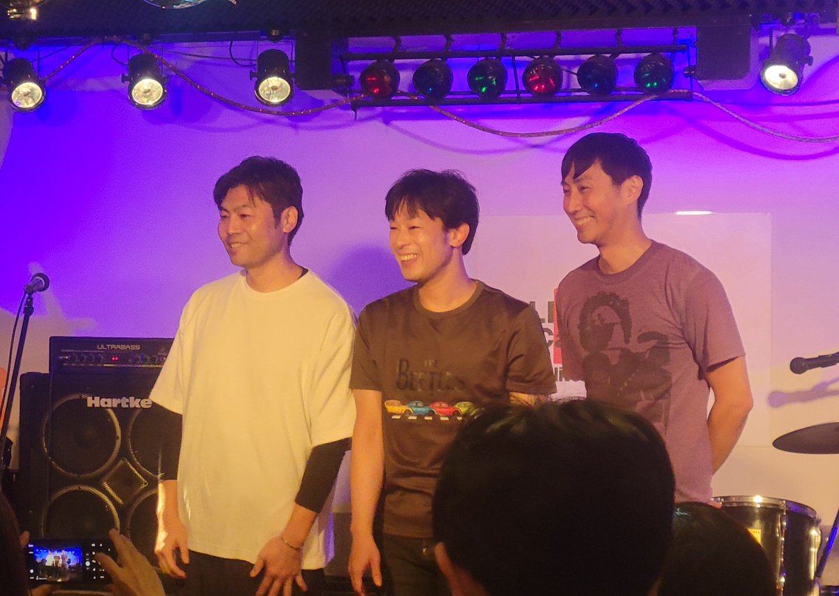 ro_ron3's tweet photo. 9/12はgimme dat🍀ライブに行ったよ！新曲も懐かしの曲も沢山聞けて嬉しかった！！とみさん、ともさん、さっくん、楽しく癒しのひとときをどうもありがとうございました✨ご一緒してくれたとみ友さん達のとみtubeの素敵視線ポイントも知れて激熱🔥どうもありがとうー😆 https://t.co/BvLtz0iqJ8