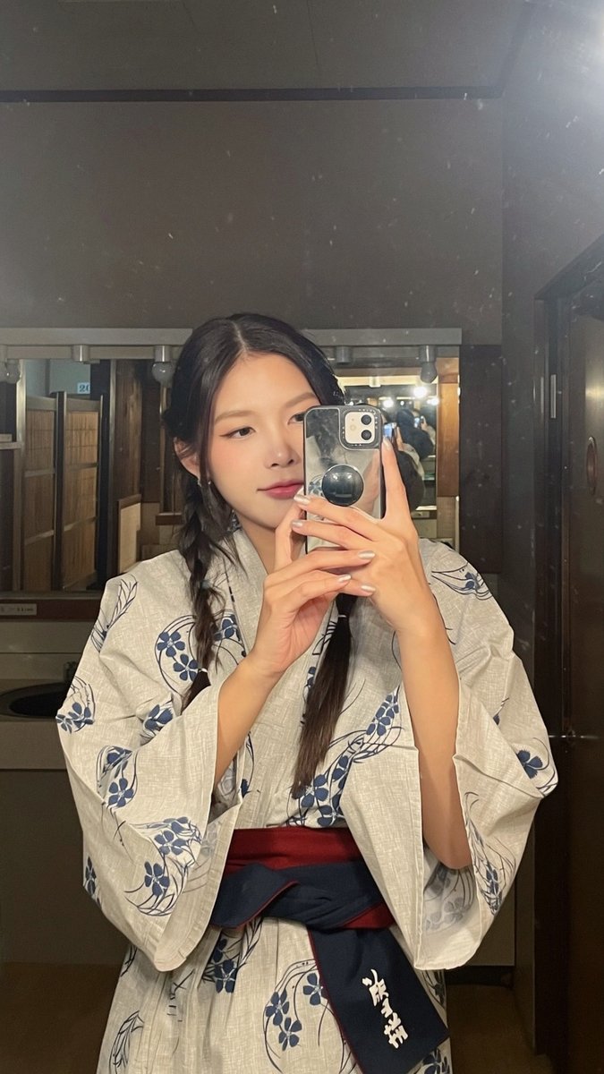 siraxkyungsoo's tweet photo. 📍 Shinzanso ตั้งแต่ไปญี่ปุ่นมา ชอบที่นี่สุดละ 

ได้ไปพักตอนไปคามิโคจิ อยู่ในเมือง Takayama เป็นเรียวกัง มีสะพานสวยๆ ออนเซ็นมีทั้งแบบรวมและแบบไพรเวท นี่ไปช่วงใบไม้เปลี่ยนสีคือกำลังสวยสุดๆ เลย https://t.co/KNbIZ78M7n