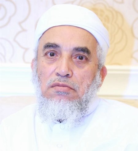 AJELNEWS24's tweet photo. رئيس هيئة علماء اليمن الشيخ الدكتور أحمد المعلم:

أدعو المسلمين الغافلين الذين لا يزالون يحسنون الظن بالعصابة الحوثية المارقة والطائفية المنحرفة إلى أن يدركوا أن استهداف الحوثي لمكة المكرمة والمقدسات فيها أو الاستهدافات لبقية بيوت الله ومدارس تحفيظ القرآن، دليل قاطع على عداوة الحوثي لشعائر الله والحرم، وعليهم أن يعودوا إلى عقولهم ويستشعروا خطورة هذه المليشيا الإرهابية.

#الحوثي_يستهدف_الحرمين