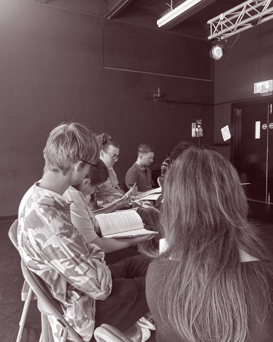 SwindonArtsCent's tweet photo. The cast of Dracula gathered for their first read-through as Play in a Week returns to take over Swindon Arts Centre—showcasing the very best of Swindon’s talent.

Something ancient is stirring. Enter if you dare. 🩸

📆Fri 30 - Sat 31 Oct 2026 https://t.co/BsF2zAxRv7