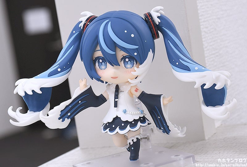 figsoku's tweet photo. 【初音ミク】ねんどろいど「初音ミク 葛飾北斎 コラボVer.(Rella)」彩色原型公開

【明日予約開始】
https://t.co/LBydgIS0xL
#初音ミク https://t.co/zjakbBVFny