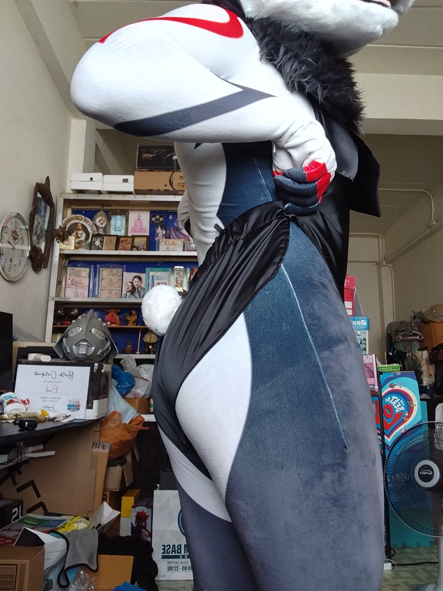 bookblitzad's tweet photo. Bunny boy~~~ https://t.co/UOqkYJVnav