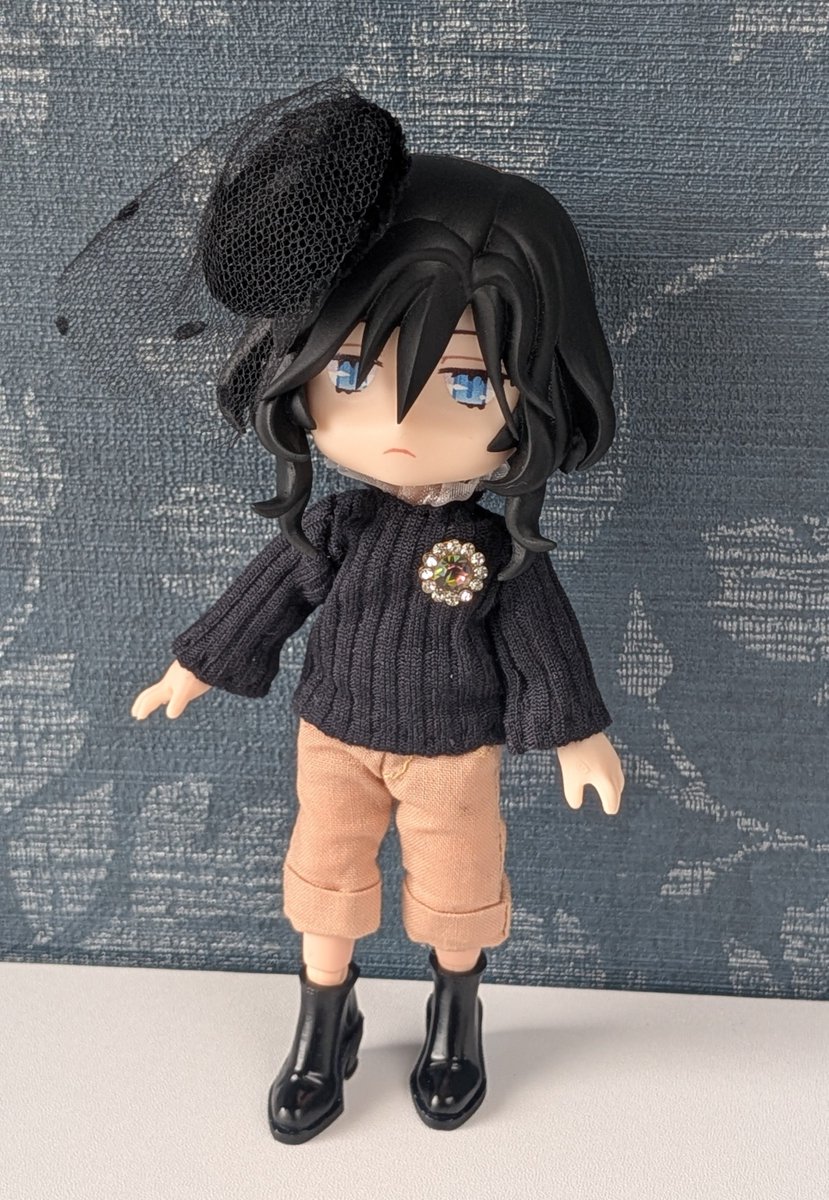 m_narodono's tweet photo. そういうおたくなのでマリアタさんにだって着てもらっちゃう。もともと襟元フリフリ+刺繍飾りのミニスカ服着てる人だしちゃんと似合う大丈夫大丈夫🫶でもやはりあの緑スカートとのコーデ最強だなぁ凄いなぁ。 https://t.co/hs2hXyLWVt