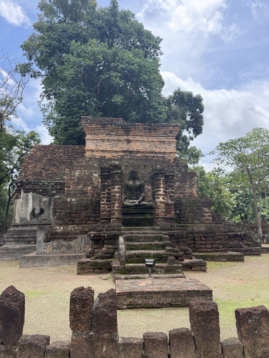 A22240757's tweet photo. #กำแพงเพชร   อุทยานแห่งชาติกำแพงเพชร
ว่างค่ะมีห้องหาค่าขนม https://t.co/odZ27dOh6I