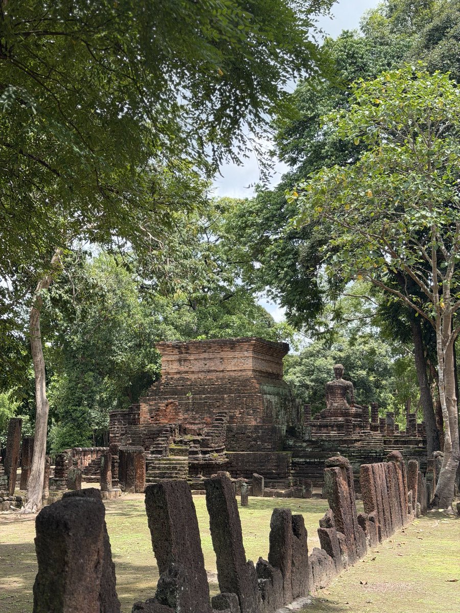 A22240757's tweet photo. #กำแพงเพชร   อุทยานแห่งชาติกำแพงเพชร
ว่างค่ะมีห้องหาค่าขนม https://t.co/odZ27dOh6I
