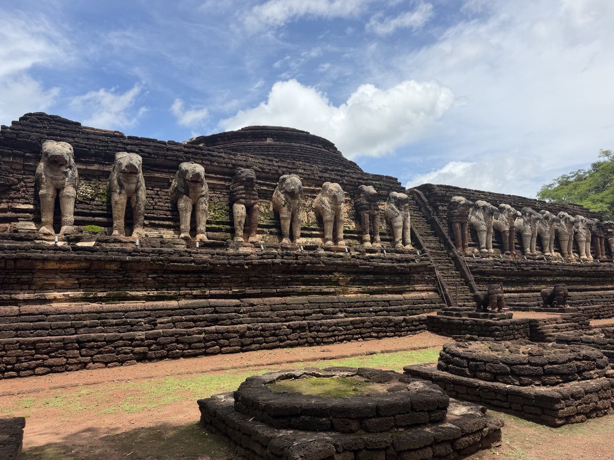 A22240757's tweet photo. #กำแพงเพชร   อุทยานแห่งชาติกำแพงเพชร
ว่างค่ะมีห้องหาค่าขนม https://t.co/odZ27dOh6I
