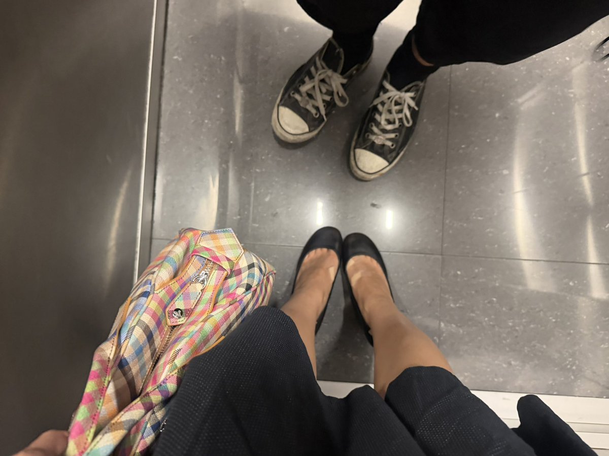 izatkmmm's tweet photo. yo cuando tengo novio ay que bonito es mi novio https://t.co/z7NnSeIymd
