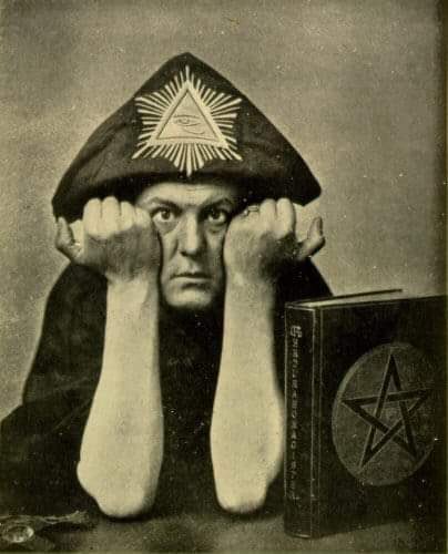 SATANICAPOSTLE's tweet photo. Did you know in 1918 alliester crowley the famous cultist summoned a God named lam that looked like an alien with the amalantrah workings he also died the same year they found the ufo in rosewell kinda sus wouldn't you say? @DonaldTrump could I borrow some classified documents https://t.co/NHrwWTftyZ