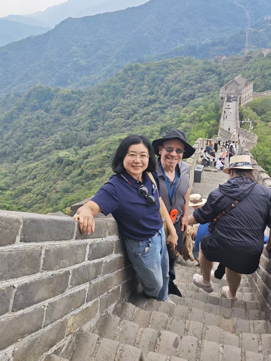 bfaquin's tweet photo. Oral Maxillofacial pathology, new friends, Forbidden City, and Great Wall! Beijing China https://t.co/5gdZSDc62P