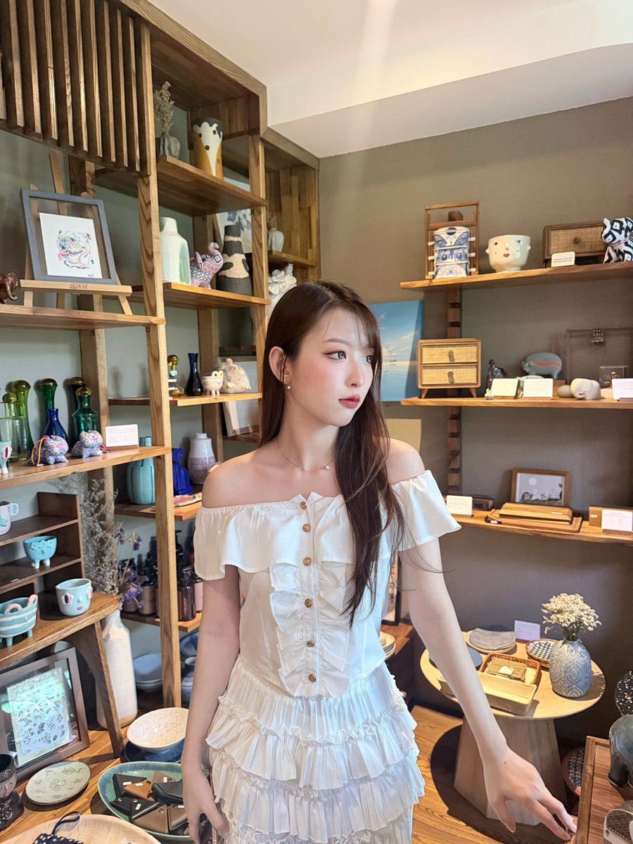 ChichaLUMINUS's tweet photo. อันนี้รูปเก่าที่ไทยก่ะ ตั้งแต่ยังไม่ตัดผม😽 https://t.co/63hqPwblJO