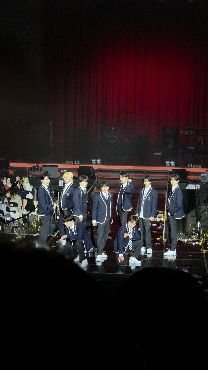 crvtse_801's tweet photo. 올림픽홀 올림픽공원 
VIP 1층 C2구역 4열 12번 시야 공유 https://t.co/Rd3ATet8IK