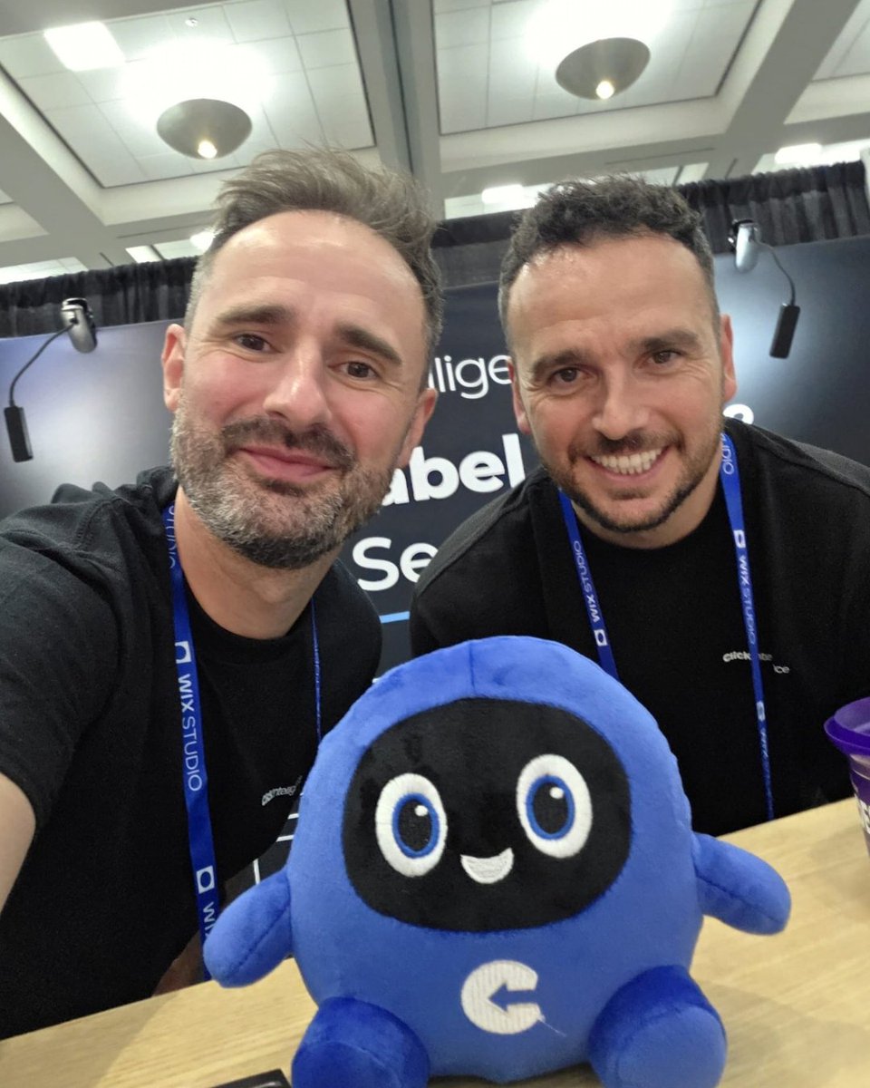 Click_Intel's tweet photo. brightonSEO San Diego certainly delivered 😎 and it was the first outing for our new Click mascot. Turns out, it has a few fans.

Missed yours yesterday?

We’re back for Day 2, head over to Stand 69 and get your hands on one while they’re around.

#LinkBuilding #ClickIntelligence https://t.co/NcmgZI0UOe