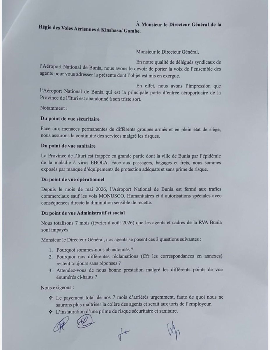 MudimbiThierry's tweet photo. 🚨 RDC | AÉROPORT DE BUNIA : LA TENSION SOCIALE MONTE À LA RVA

À l’aéroport de Bunia, les agents et la délégation syndicale de la RVA dénoncent une situation devenue, selon eux, difficilement supportable : arriérés non résorbés, chômage technique et absence de réponse satisfaisante de la Direction générale.

Après avoir officiellement saisi le Gouvernorat de l’Ituri et alerté plusieurs journalistes, les représentants des travailleurs annoncent qu’ils pourraient recourir aux voies syndicales légales, notamment à une grève, si aucun dialogue concret n’est rapidement engagé.

Ils contestent également la commercialisation présumée de certains vols humanitaires, estimant que cette pratique pénaliserait les activités de la RVA et ses agents. Cette accusation mérite une clarification officielle des responsables concernés.

Dans une province confrontée à une grave crise sécuritaire et humanitaire, toute perturbation du trafic aérien pourrait avoir de lourdes conséquences. L’urgence est donc au dialogue, à la transparence et à une solution qui protège à la fois les droits des travailleurs et la continuité des vols essentiels.

La Direction générale de la RVA et les autorités provinciales doivent répondre avec des faits. À Bunia, le silence ne peut plus remplacer la solution.

@Presidence_RDC 
@PrimatureRDC 

#RDC #Ituri #Bunia #RVA #AéroportDeBunia #Grève #DialogueSocial #TransportAérien #LeMusonge

✍️ Le Musonge @MudimbiThierry L’info qui éclaire, la vérité qui rassemble.