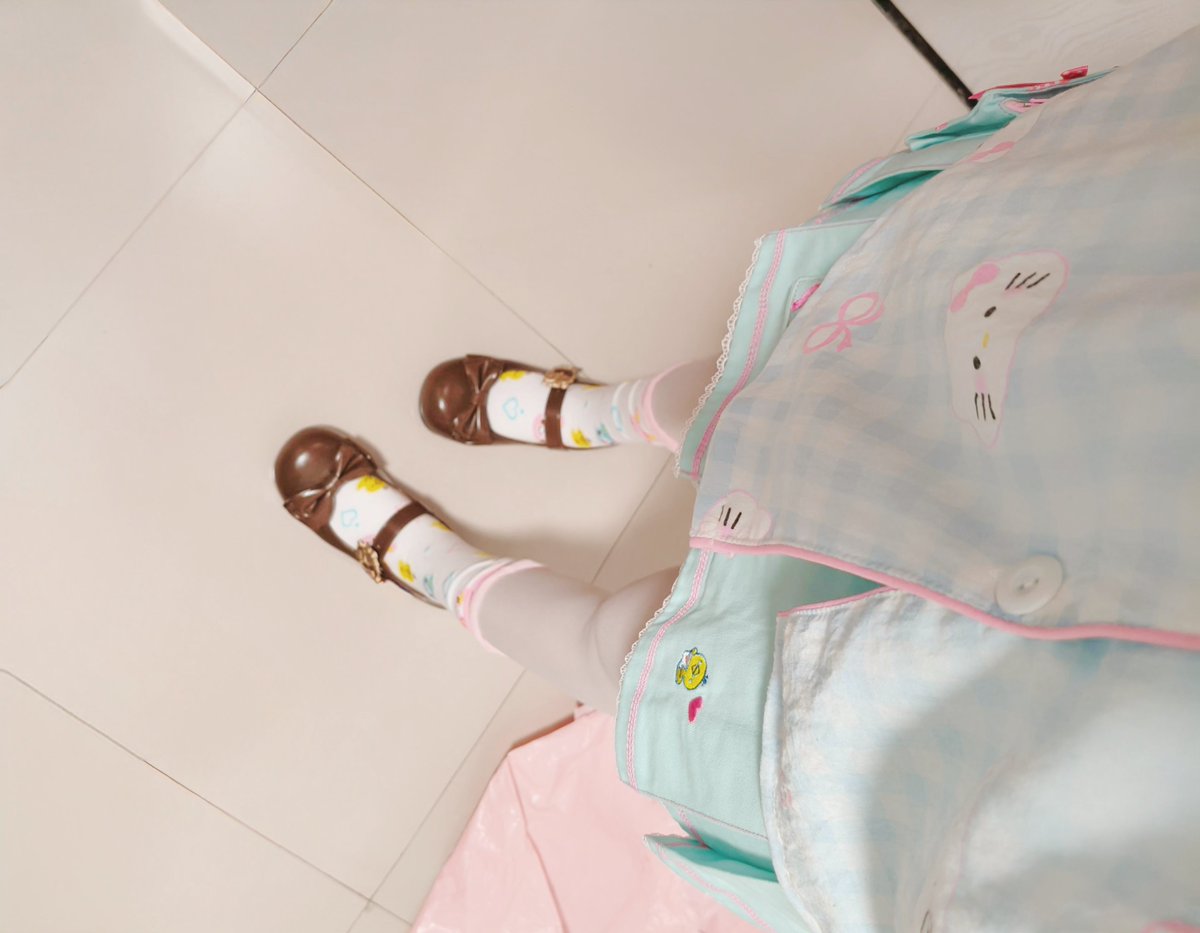 xbluntb4ng's tweet photo. 女儿服好可爱… #littlegirl https://t.co/sBk55CDd6f