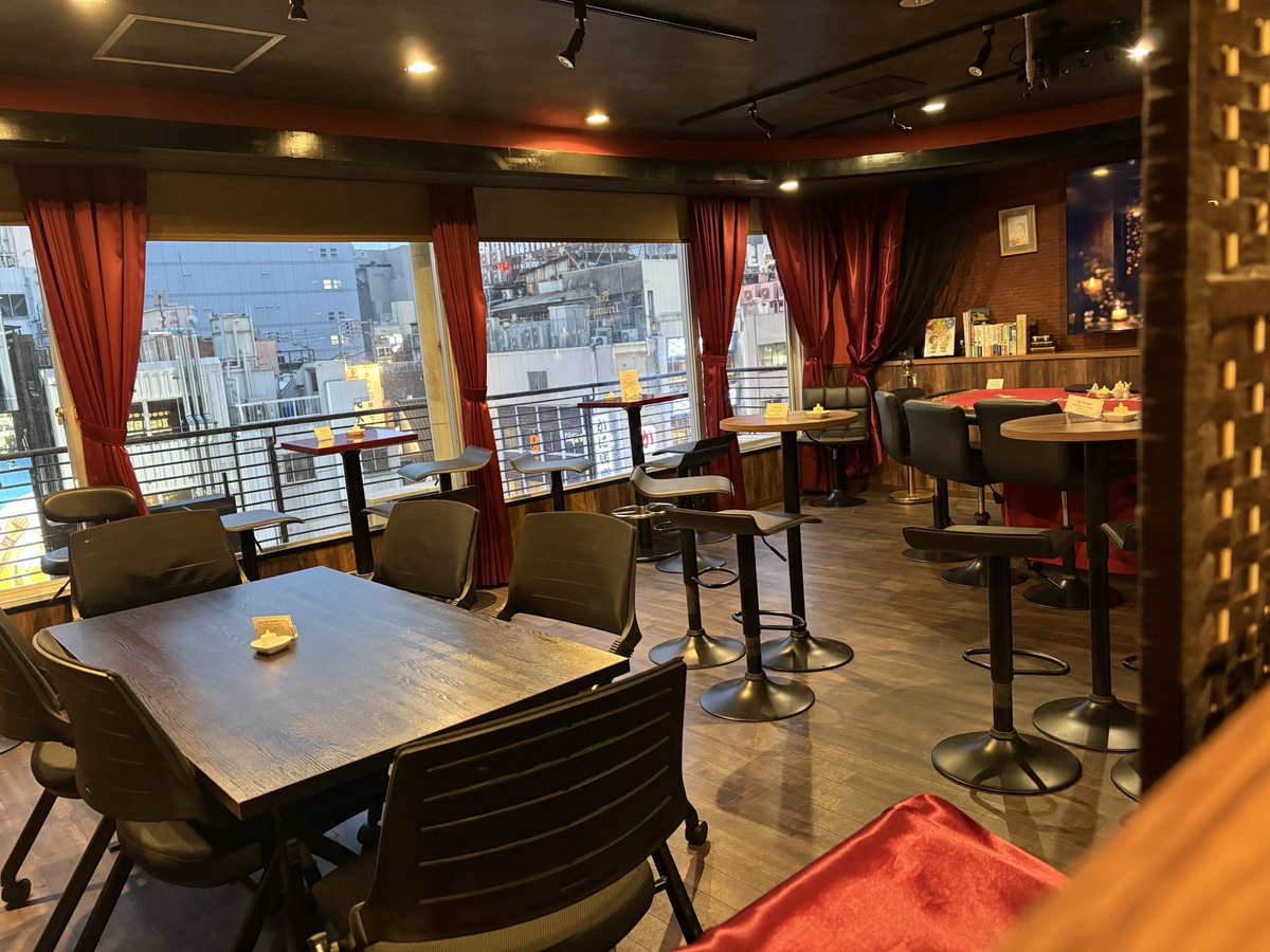 BarTriumph's tweet photo. 大阪・宗右衛門町
バー トライアンフです。

今夜も、そっと扉が開きました。

穏やかな夜をゆっくりと。
おひとり様も歓迎です。

会話と空間を味わう、静かな夜を。 https://t.co/HEImBxhcCR