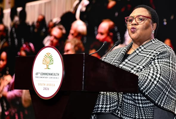 CPA_Secretariat's tweet photo. Eswatini Parliamentarian 🇸🇿 calls for ‘strong parliamentary leadership in a changing world order’ at 4th CPA Lifaka Lecture at 69th Commonwealth Parliamentary Conference in South Africa 🇿🇦 #69CPC

Read more or watch the 4th CPA Lifaka Lecture via YouTube ⬇️
https://t.co/MxGblMJAAj