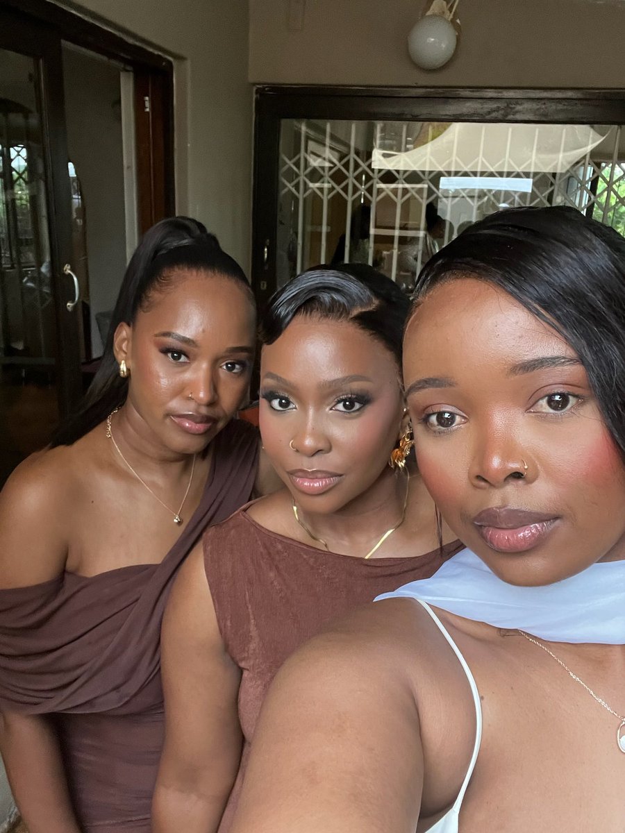 itsmuzoli's tweet photo. Sasibahle 🥺 https://t.co/kY5DRsbpQj