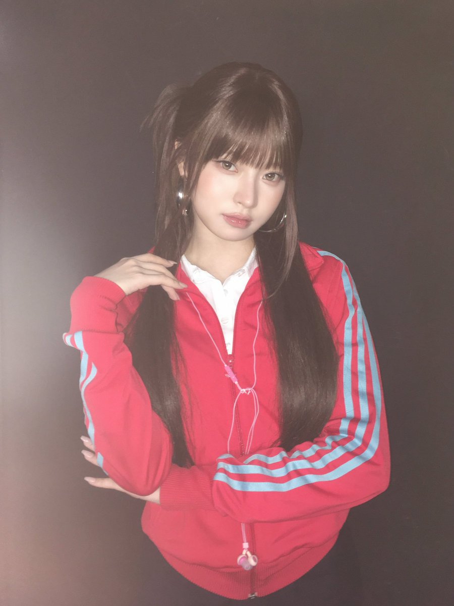 KiiKiii_HAUM's tweet photo. 캔디 핑크 매직 홀 플립폰 

#KiiiKiii #키키 #HAUM #하음 https://t.co/v9xmudtHJ6