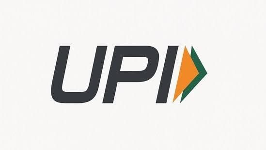 IndianTechGuide's tweet photo. 🚨 Clarification on latest UPI developments.

- UPI will continue to remain completely free for all person-to-person transactions, irrespective of the amount transferred.

- Payments received by eligible small merchants under the zero-MDR framework will also remain free.

- MDR is a charge within the merchant payment ecosystem and not a charge imposed on customers making UPI payments. 

- Banks have been advised to ensure that merchants do not pass MDR costs on to customers. 

- MDR is neither a tax nor a charge collected by the government. It is distributed among participants in the digital payments ecosystem to support UPI.