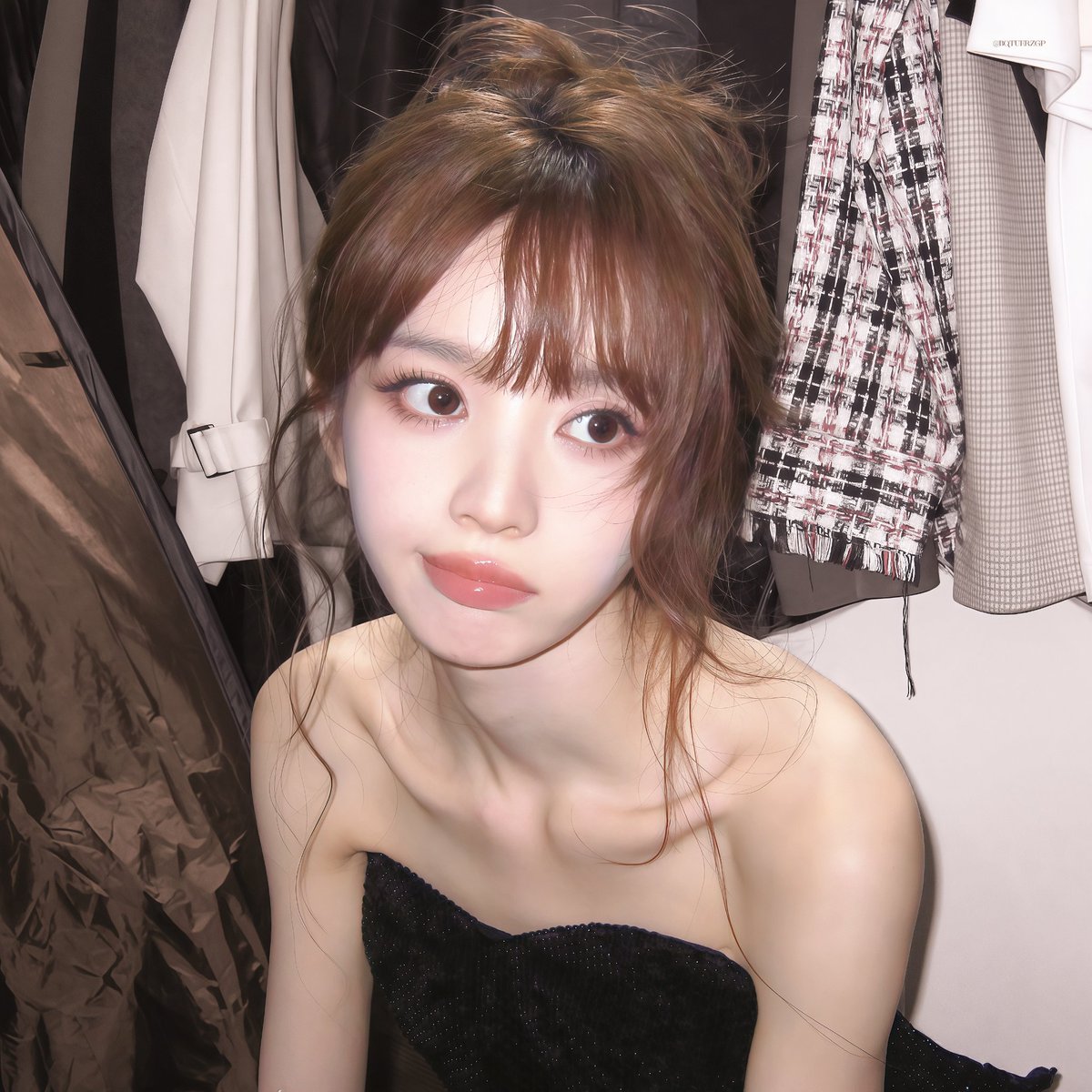 bluurina_vv's tweet photo. ฮืออน้องเถียนสวยมากจัง ชอบจนไม่รู้จะชอบยังไงละ https://t.co/1SsDWQMFCE