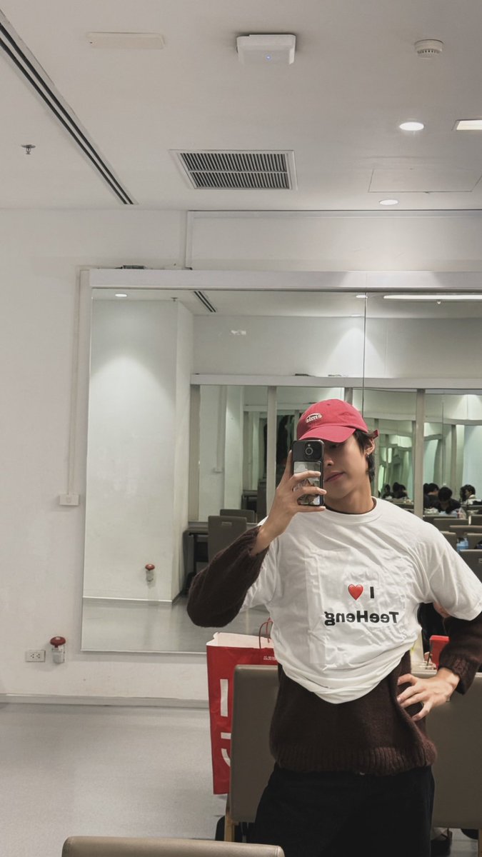 kkkwangsoooo's tweet photo. ชีอวดเสื้อ I ❤️ TeeHeng (🤭🤭)

꒰ ꕀ ⟡ #Hengmarkii ⋆⑅˚ 𐐪𐑂 ꒱ https://t.co/tyeY91TNSE