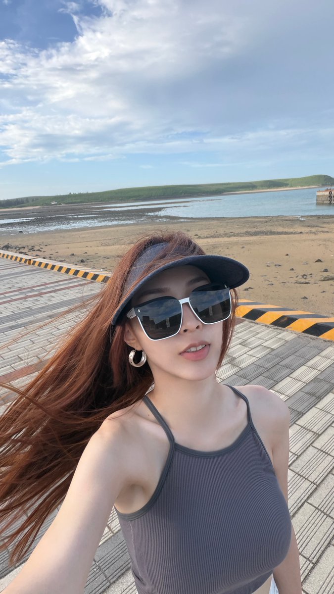 AnthonyWilmemd's tweet photo. 스무 살이 되자마자 집을 나와 힘들게 홀로서기를 하던 어느 날, 10년 만에 엄마가 저를 찾아왔습니다. https://t.co/2qLNA0jUIA
