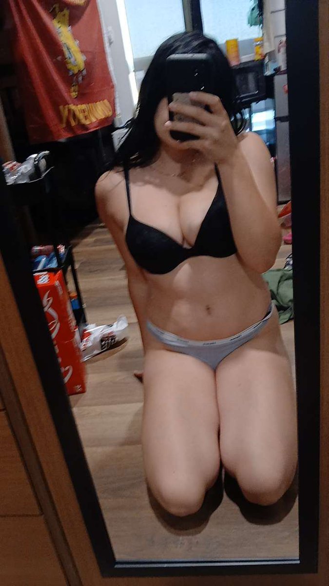 MrsAlexis08's tweet photo. Looking for Buyers 🥰 hmu https://t.co/QYXmt7TLOV