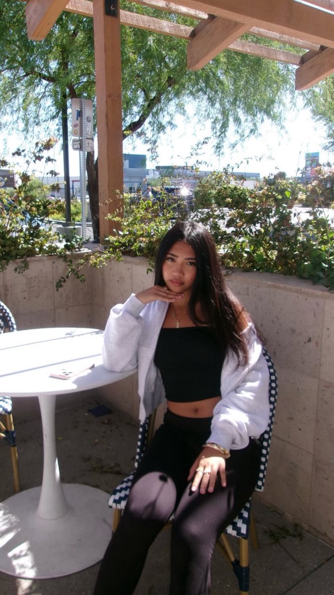 imaddriannaa's tweet photo. #sellingcontent #buyingcontent𝗠𝗘𝗦𝗦𝗔𝗚𝗘 🥰🥰🥰 https://t.co/Y4x3QTMohz