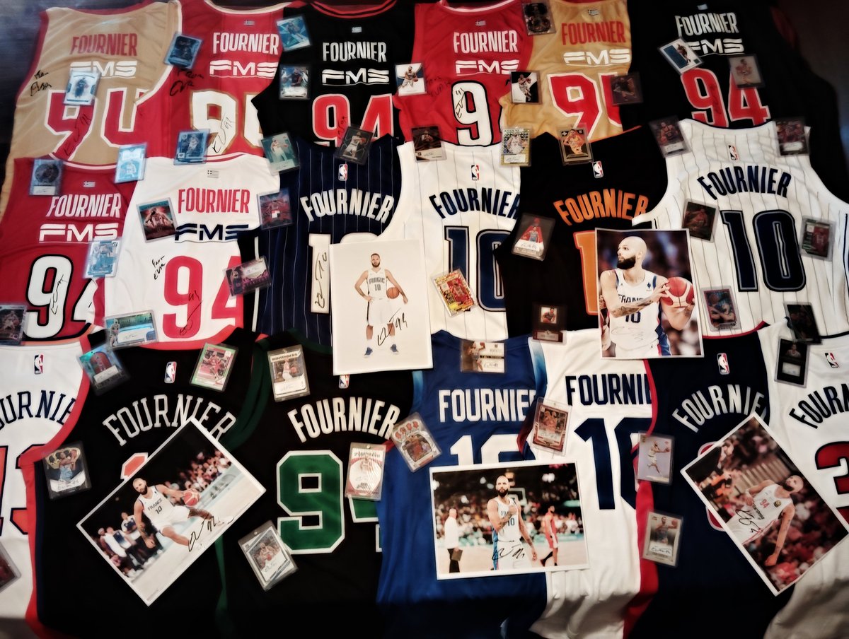 Ggildenlow's tweet photo. waiting for the new jerseys with the number 94 ❤️

@EvanFourmizz #olympiacosBC https://t.co/O8hkvjZkKa