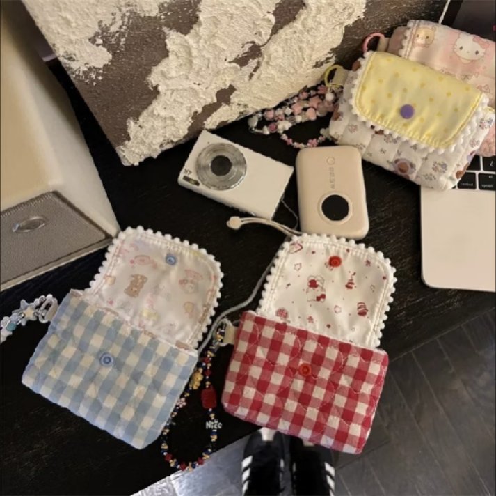 clynn__n's tweet photo. dompet mini lucu bangett, bisa dibawa ke mana-mana, terus motifnya secute ini https://t.co/41T1lSnw6C
