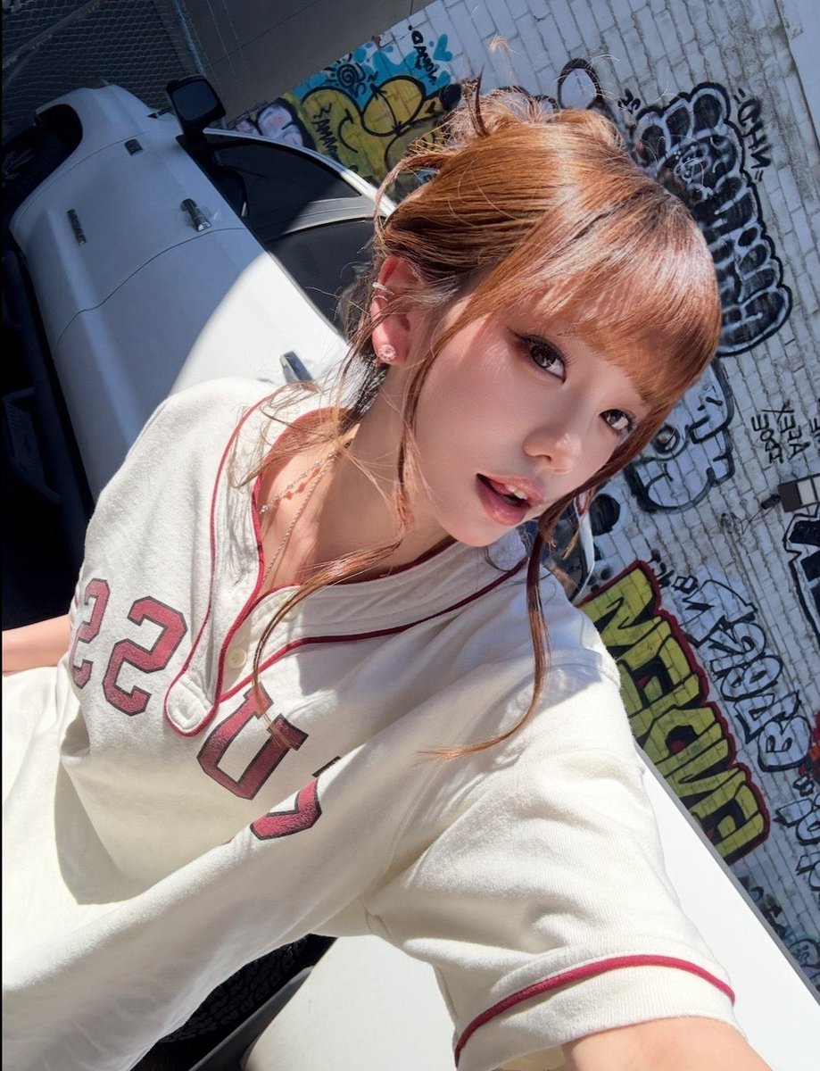 HOWItalia's tweet photo. 💬| #CHAEI via b.stage!🎀

🇮🇹Mi mancate tutti tantissimo... non ce la faccio più ad aspettare. Non riesco nemmeno più a scrivere... Vi prego, fate presto e mostratevi a Chaei! 🥥 +

#HEART_OF_WOMAN #HEART_BYTE #BLUEBROWNRECORDS #kpopfanpage https://t.co/jzs6JYmhja