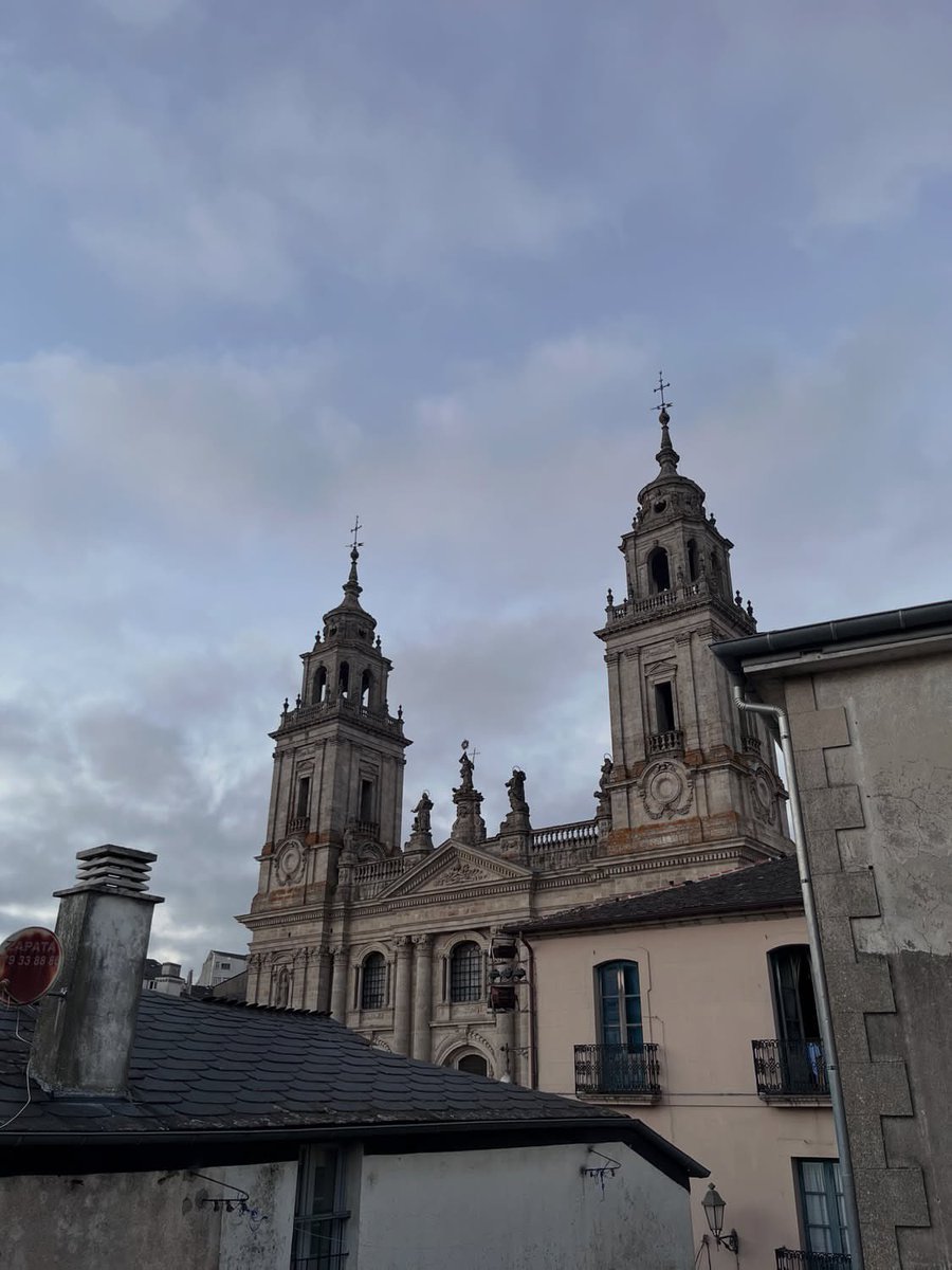 henryponcet's tweet photo. Buenos días y feliz miércoles https://t.co/haWH9uWYGD