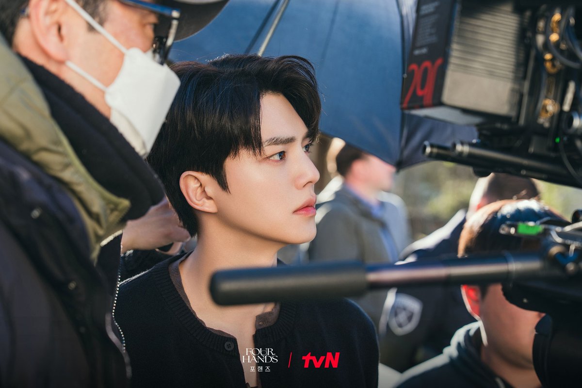 riverspacenn's tweet photo. 프라하 강비오 https://t.co/BAEvwgQT95