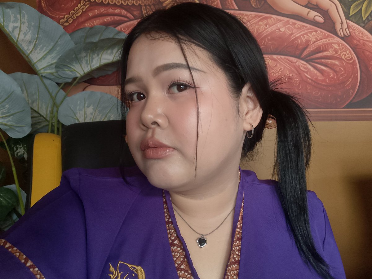 kingkokkru87949's tweet photo. ถ้ากล้องสดออกมาหน้าบวมจัด😅
#สาวอ้วน #สาวโคราช https://t.co/yUsF9U2qlA