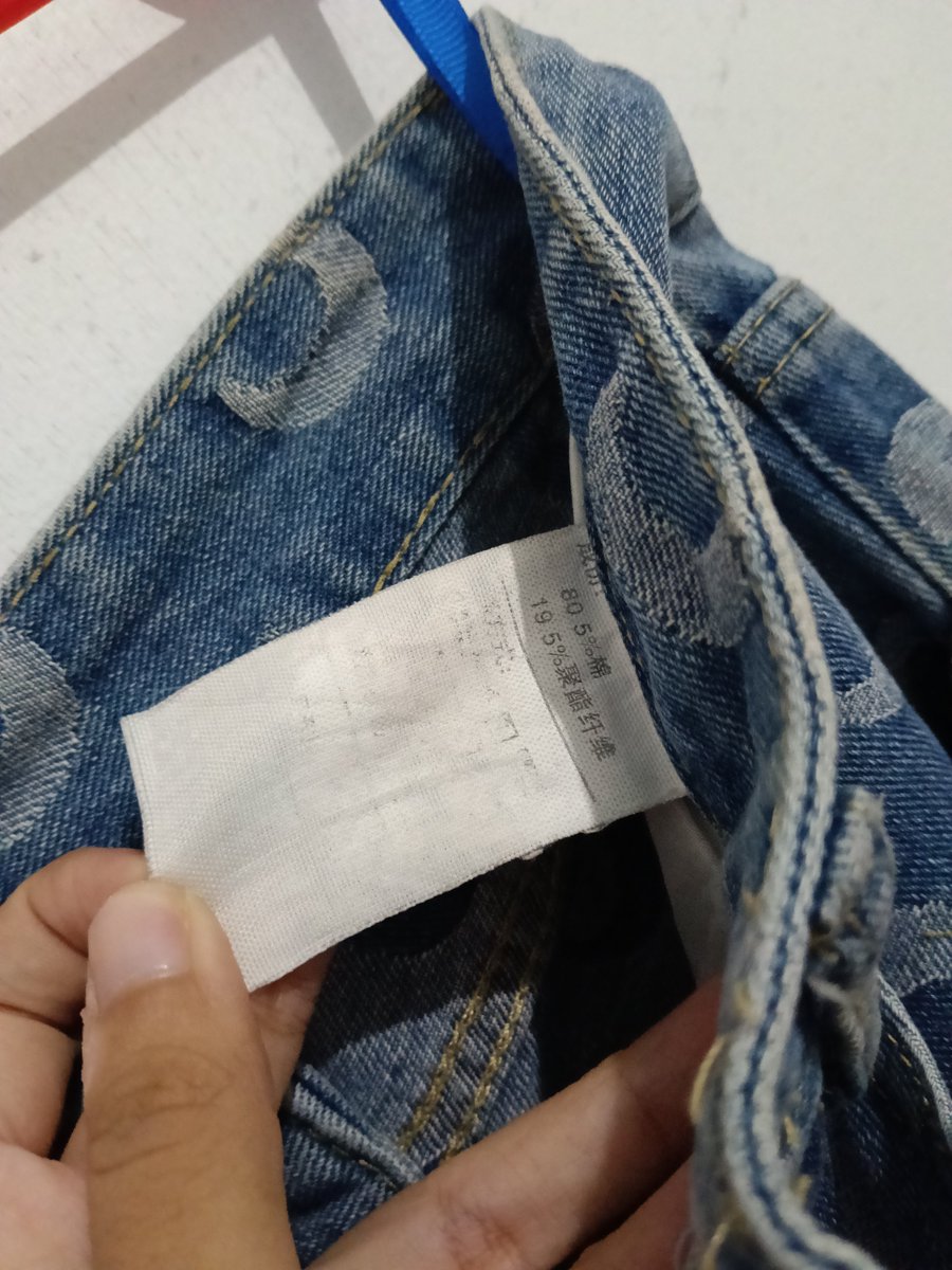 imthepassworddd's tweet photo. WTS / WANT TO SELL
PRELOVED JEANS 🧺
🌙 crescent moon print jeans
Y2K / vintage vibe, blue denim
fit &amp; detail cek foto
150k (open nego)

cuss DM kalo minatt
bole tanya-tanya duluu😋🫶🏻 https://t.co/nW9fN8bG5o