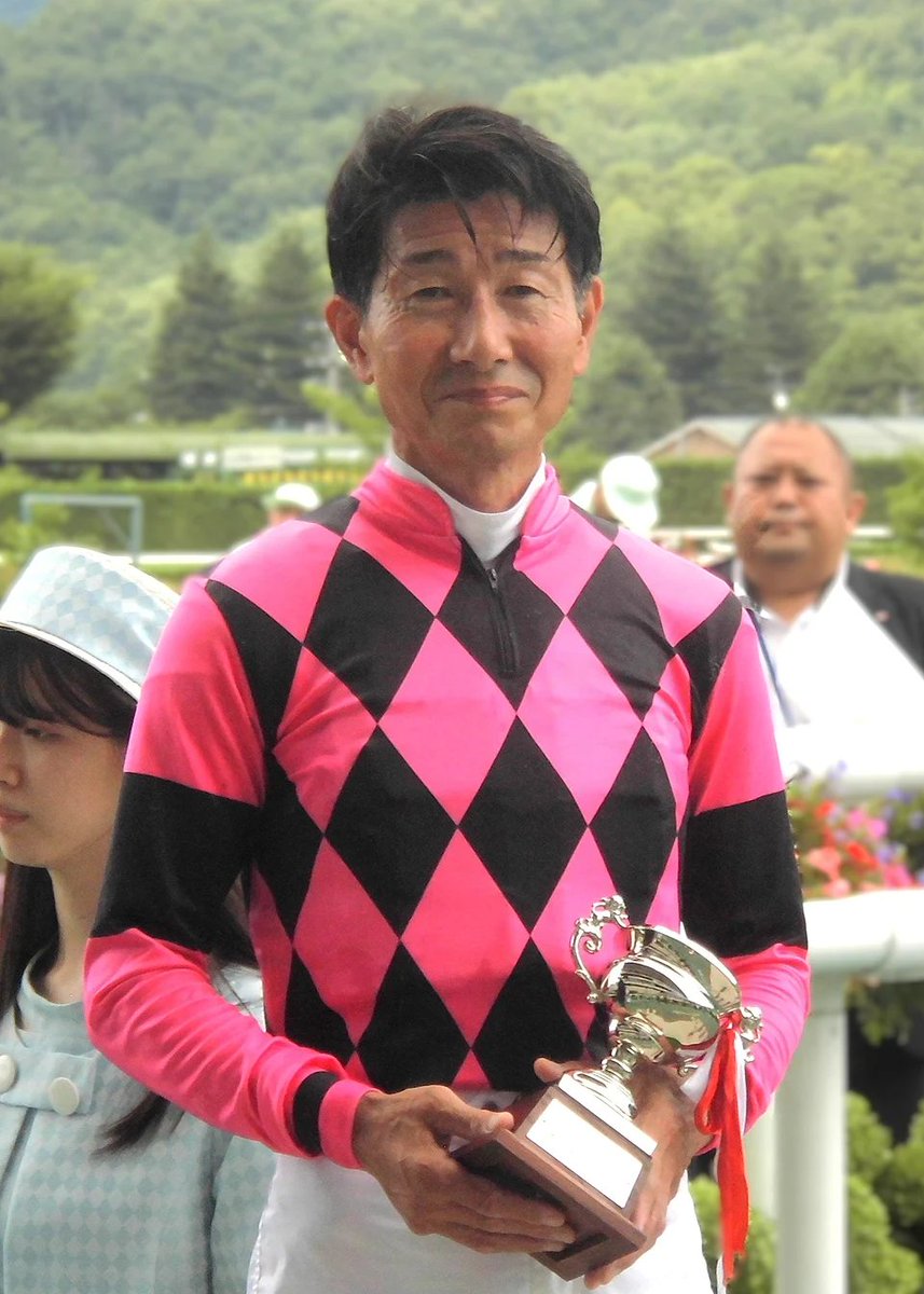 keiba_info_club's tweet photo. 今月引退発表
・ロマンチックウォリアー（セン8）
・サトノレーヴ（牡7）
・柴田善臣（男60）
・ミックファイア（牡6）
・タイダルロック（牡3）
・クリノメイ（牝4）
・アルリファー（牡6） https://t.co/q9jjTrFoNW
