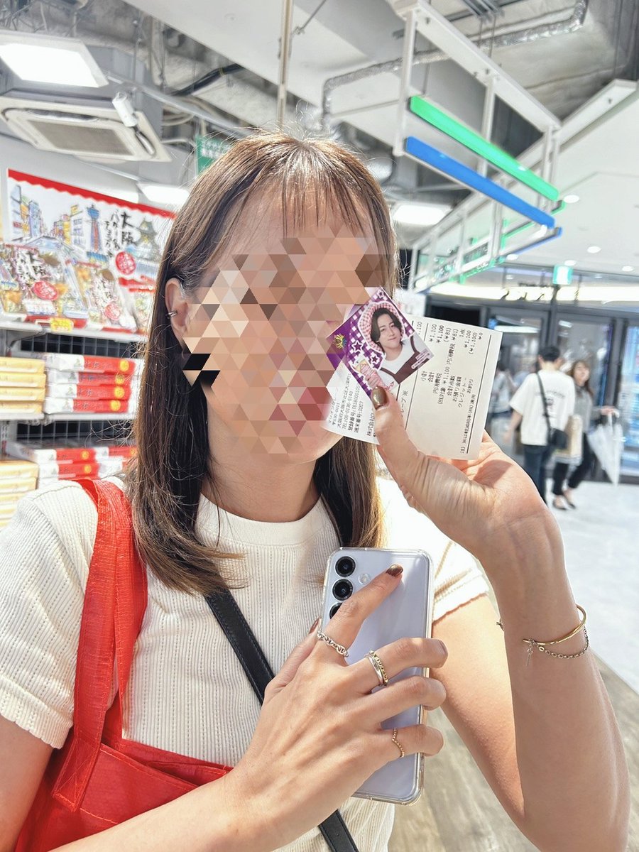 sa___0627's tweet photo. 念願のなおのクレープ🫶自引きキター💜💜
コンプできんかったけど、お付き合いしてくてた友よありがとちゃんよー💪💘
生クリームの量結構エグかった…小声

#リアルピース
#マリオンクレープ https://t.co/jPyil51lbs