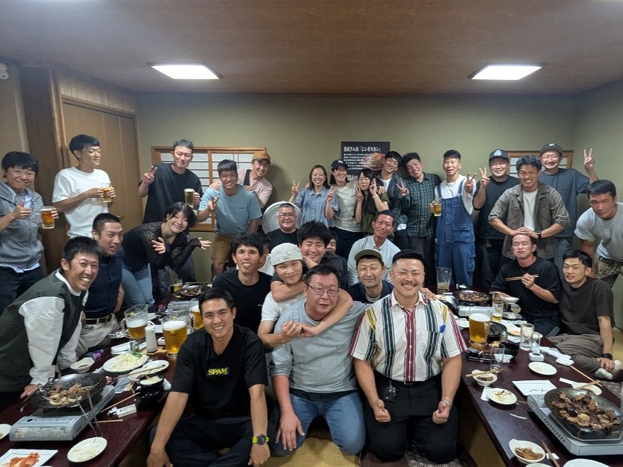 JGSDF_7EBn_pr's tweet photo. 【隊員の交流】
各中隊で開催された歓送迎会の様子をお届けします！
食事や会話を楽しみ、それぞれの中隊らしい雰囲気で盛り上がりました（＾ｖ＾）

#陸上自衛隊
#第７師団
#隊員の日常
#団結 https://t.co/8Mg4adm9xp