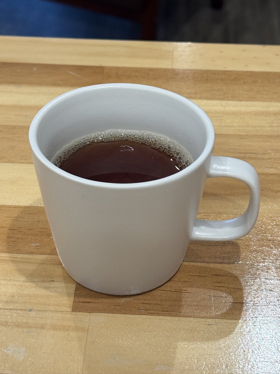 RRRetment's tweet photo. こんにちはRRRドリンクです🥤
今週は涼しくなりましたね♪
当店では冬に向けてホットドリンクを準備しております☆
この機会にぜひ当店自慢のホットドリンクを飲んで行かれませんか？
皆様のお越し心よりお待ちしております☆
#飯塚市
#本町商店街
#カフェ
#ホットコーヒー
#紅茶 https://t.co/MctEzQtBYC